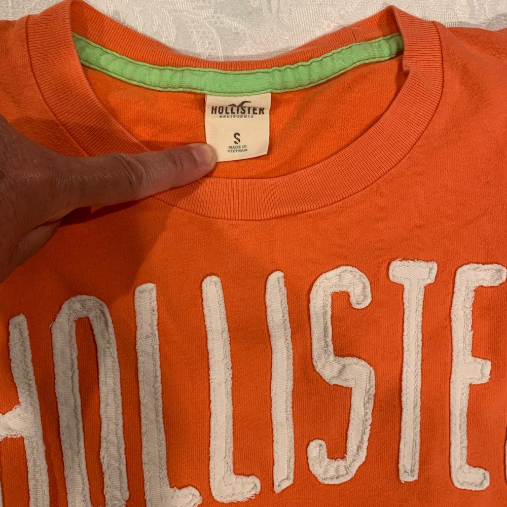 Buy 1 get one 50% off
Hollister Orange Short Sleeve Tee Vibrant Casual Style